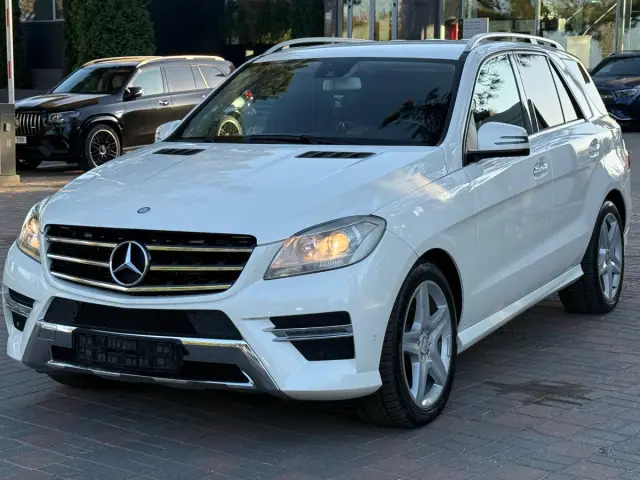 Mercedes M-Class