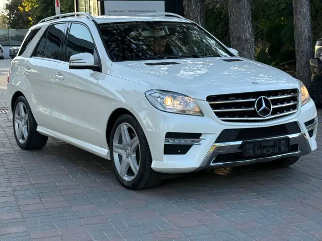 Mercedes M-Class