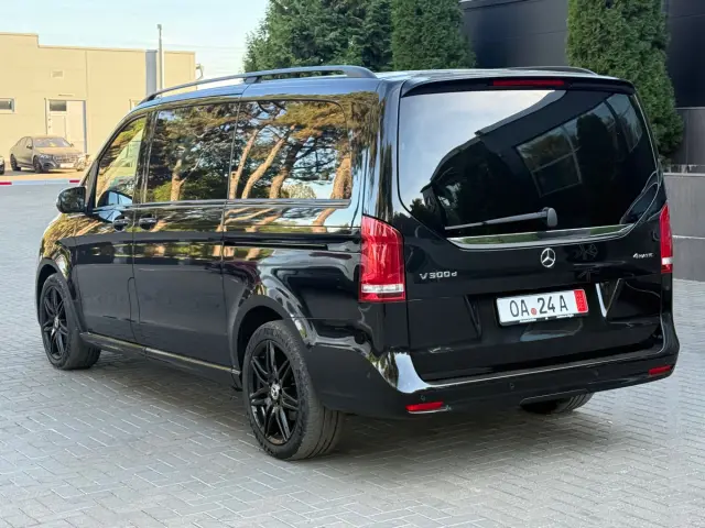 Mercedes V-Class